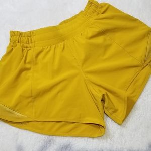 Lululemon Hotty Hot Short II Long 4"